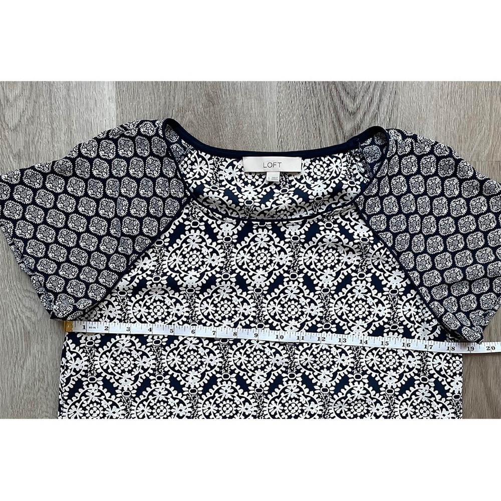 Ann Taylor LOFT Damask Fluid Tee - Picture 7 of 11